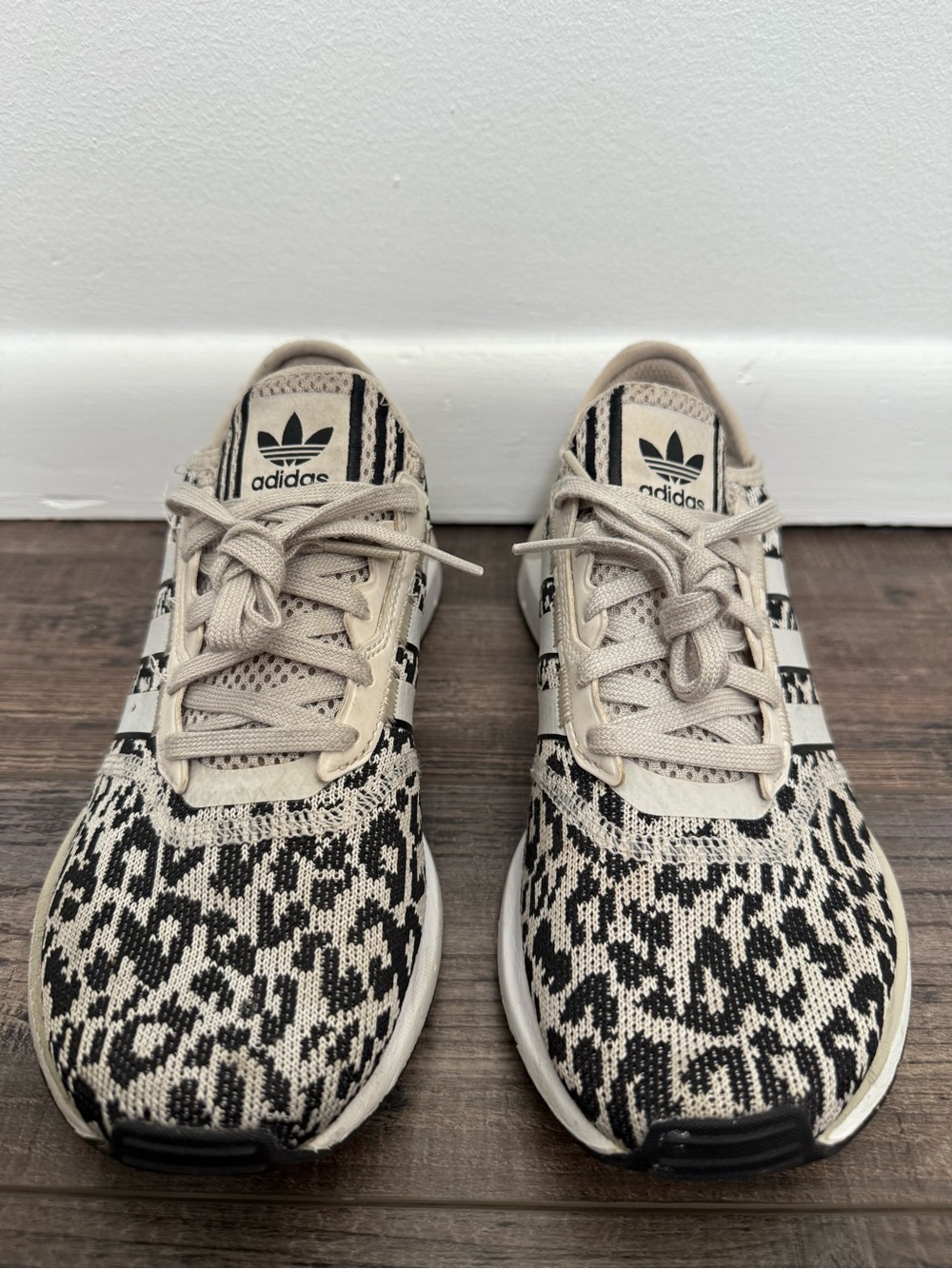 Adidas Swift Run Black and Cream Leopard Knit Low-Top Sneakers 9